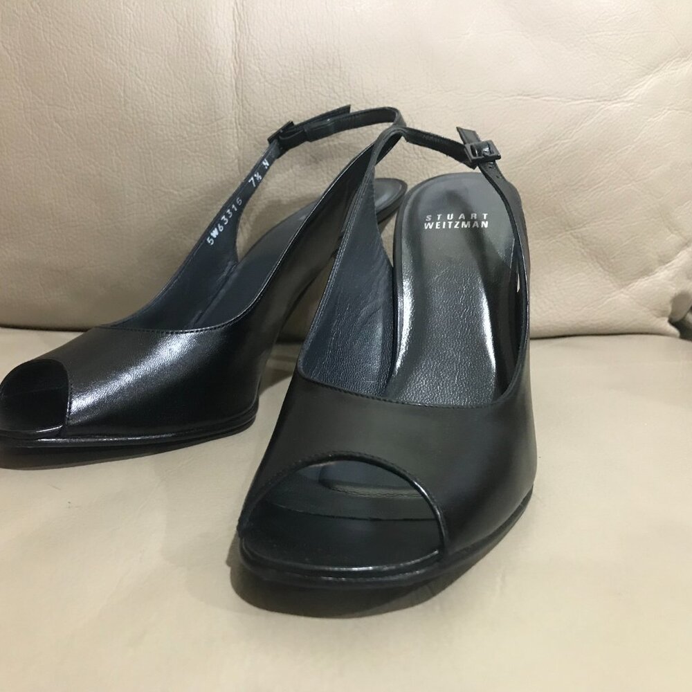 STUART WEITZMAN HEEL (SIZE: 7.5N), LIKE NEW